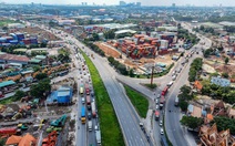Phân làn cho ô tô đi hai chiều trên cầu vượt Tân Vạn, giảm kẹt xe thi công vành đai 3