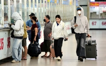 Vé xe về miền Trung ‘cháy’ sớm, bến tăng cường xe, giá tăng 40-60%