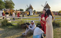 Dịch vụ chụp ảnh Tết đón khách từ mờ sáng