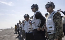 Đàm phán viên của Mỹ thăm tàu sân bay ở Trung Đông, nhắc nhở Iran