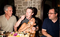 Thực hư ảnh 'Zuckerberg, Hoffman ăn sushi cùng 'tỉ phú ấu dâm' Epstein'?
