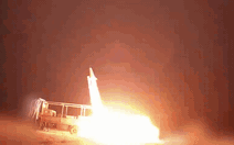 Iran tấn công tàu sân bay Mỹ, vừa xuyên thủng 'vòm sắt' khiến 10 người Israel thiệt mạng