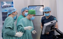 Nghe thầy lang đắp thuốc sau chấn thương, suýt mất chân vì nhiễm trùng nặng