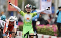 Nguyễn Thị Thật thắng kịch tính, Thu Mai đoạt áo xanh ở Giải xe đạp quốc tế TP.HCM