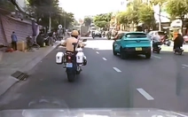 Sản phụ trên ô tô đau bụng dữ dội, cảnh sát giao thông Hàng Xanh kịp thời mở đường đến bệnh viện