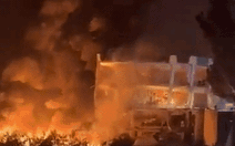 Mỹ tấn công 'đảo dầu chiến lược' của Iran; Iran phóng loạt tên lửa mới