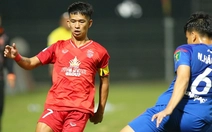 Bóng đá Long An thấp thỏm đua trụ hạng