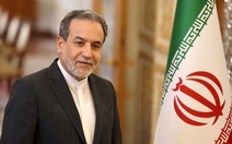 Iran nói lãnh tụ Khamenei khỏe mạnh, bắt hàng chục người nghi cung cấp tin cho Israel