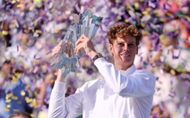 Ngược dòng không tưởng trong loạt tie-break, Sinner lên ngôi vô địch Indian Wells 2026