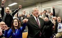 Vượt qua những lùm xùm, Laporta tái đắc cử Chủ tịch Barca