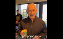 Ông Netanyahu đăng video đi uống cà phê, bác tin đồn đã thiệt mạng