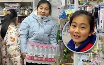 Bé gái 12 tuổi tại Trung Quốc dùng tiền lì xì mở cửa hàng, thuê mẹ làm nhân viên với lương 11 triệu