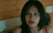 Đồng hồ đếm ngược bị phản ứng vì có cảnh nhạy cảm trong giờ vàng