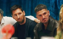 Cổ động viên phấn khích khi 'idol' Messi xuất hiện xuyên suốt MV của ca sĩ Tini Stoessel