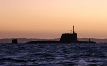 Tàu ngầm hạt nhân Anh xuất hiện ở Biển Ả Rập giữa lúc chiến sự leo thang