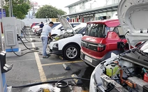 Giá xăng: Trong cái khó có thời cơ