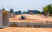 Đường Hồ Chí Minh qua Tây Ninh thi công cầm chừng vì thiếu nhiên liệu