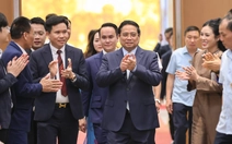 Thủ tướng họp thúc đẩy tăng trưởng hai con số, tri ân cùng doanh nghiệp