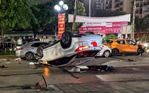 Tạm giữ tài xế Lexus tông liên hoàn 6 xe lúc nửa đêm