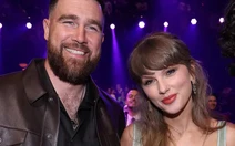 Taylor Swift và hôn phu Travis Kelce tình tứ tại iHeartRadio Music Awards 2026