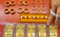 Giá vàng miếng SJC cao hơn giá vàng thế giới đến 30 triệu đồng/lượng cả tuần qua