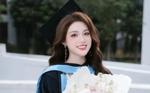 Miss World Vietnam Phan Phương Oanh trong những ảnh đời thường