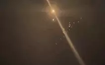 Ông Trump cảnh báo còn tấn công Iran 4 - 5 tuần, Iran khẳng định 40 lính Mỹ mới thiệt mạng