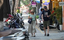 Vỉa hè trung tâm Đà Nẵng 'dễ thở' sau ngày đầu ra quân