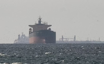 Ba tàu Trung Quốc vượt eo biển Hormuz an toàn, Bắc Kinh nói 'biết ơn'