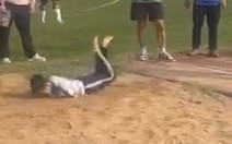 Pha bật xa tại chỗ khiến ai cũng trầm trồ