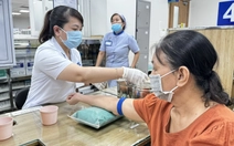 Mãn kinh không chỉ là 'chịu đựng' mà cần có kiến thức để mạnh khỏe