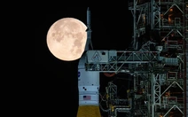 Phi hành gia Artemis II được ăn 'sang' khi bay quanh Mặt trăng