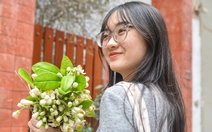 Mùa hoa bưởi xuống phố