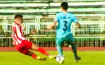 Bùi Xuân Quý lãnh thẻ đỏ vì 'ăn chân' cầu thủ Xuân Thiện Phú Thọ