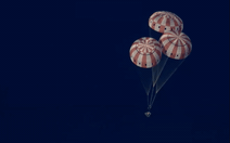 Artemis II hạ cánh thành công ngoài khơi California