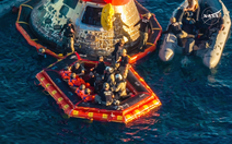 Phi hành đoàn Artemis II rời tàu Orion, ông Trump mời sớm thăm Nhà Trắng