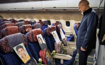 Chủ tịch Quốc hội Iran mang ảnh học sinh thiệt mạng lên máy bay đi đàm phán