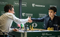 Thủ hòa thành công, kỳ thủ 20 tuổi Sindarov xây chắc đỉnh bảng