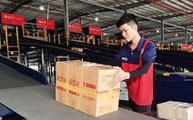 Cước chuyển phát linh hoạt theo xăng dầu, cạnh tranh giữ khách
