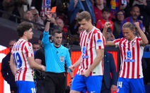 Báo chí Tây Ban Nha chỉ trích trọng tài trận Atletico Madrid - Barca