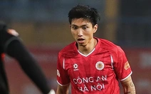 Văn Hậu, Việt Anh bị treo giò