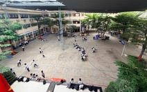 5 học sinh tiểu học bị cô giáo phạt tự dùng kim tiêm chích vào tay