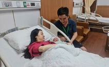 Kỳ tích 2 bé sinh đôi chào đời cách nhau 13 tuần