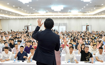Hé lộ thu nhập của nhân viên công ty chuyên bán khóa học làm giàu