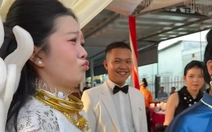 Thấy trên mạng bày mẹo chu môi là nín khóc, cô dâu bắt chước nhưng cái kết lạ lắm