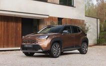 Toyota Yaris Cross 2026 ra mắt: Mặt tiền như Corolla Cross, thêm tính năng an toàn