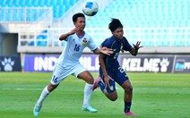 Thua cả Lào, CĐV Thái Lan thừa nhận: 'Bóng đá nước ta phát triển chậm nhất khu vực'