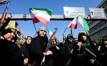 Tin tức thế giới 19-4: Iran nói đàm phán với Mỹ tiến triển, nhưng vẫn đóng eo biển Hormuz