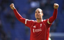 Van Dijk ghi bàn phút 90+10, Liverpool hạ Everton để giữ vững vị trí thứ 5