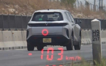 Xe chạy quá tốc độ trên cao tốc, không bằng lái và cà vẹt, tài xế và chủ xe bị phạt 119 triệu đồng